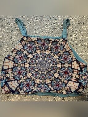 Blue Kaleidoscope High-Neck Sports Bra from Wolven